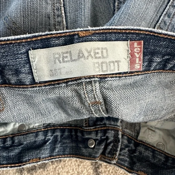 Levi’s 557 Men’s jeans 32x34 Relaxed Boot - Picture 4 of 4